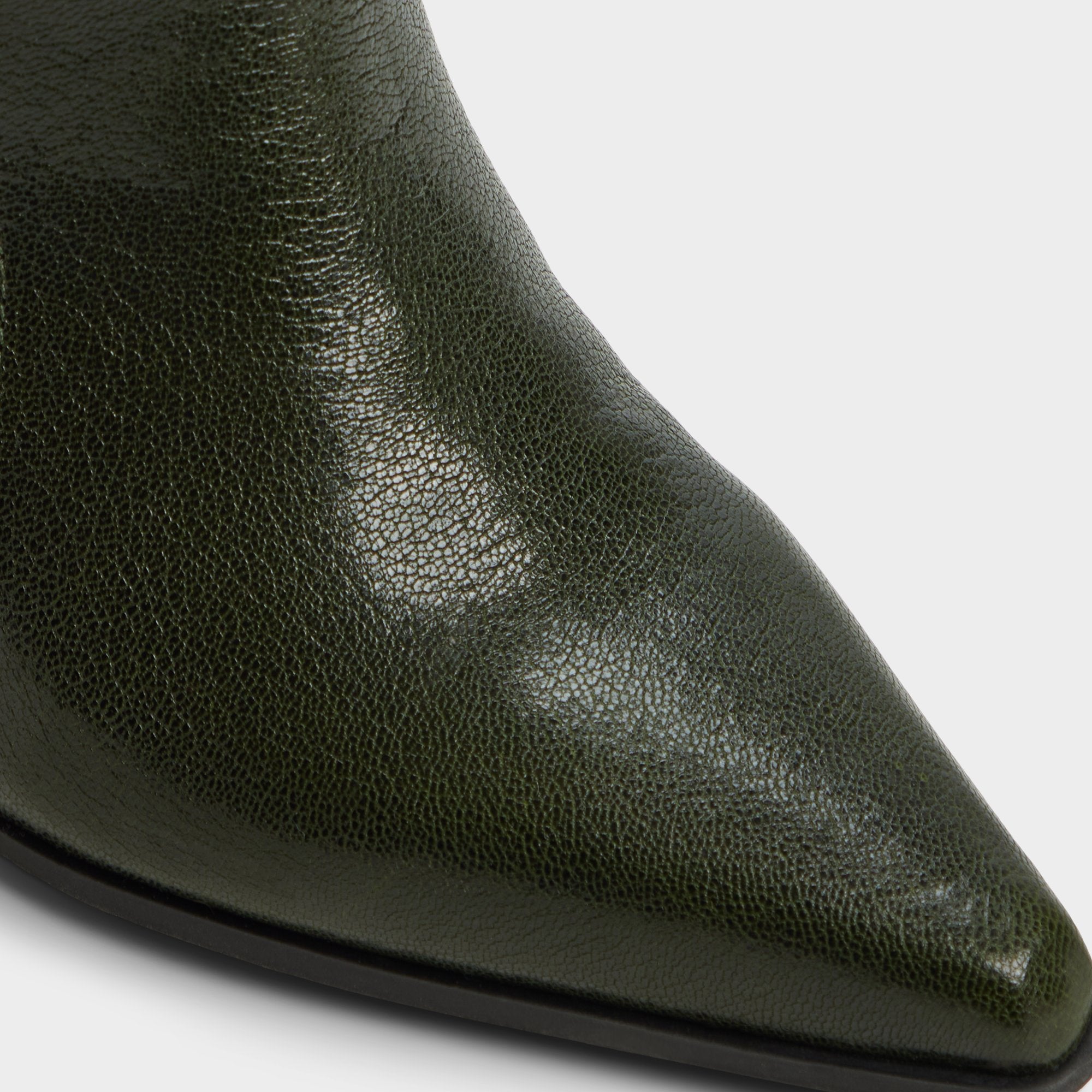 Saddle - Image 6