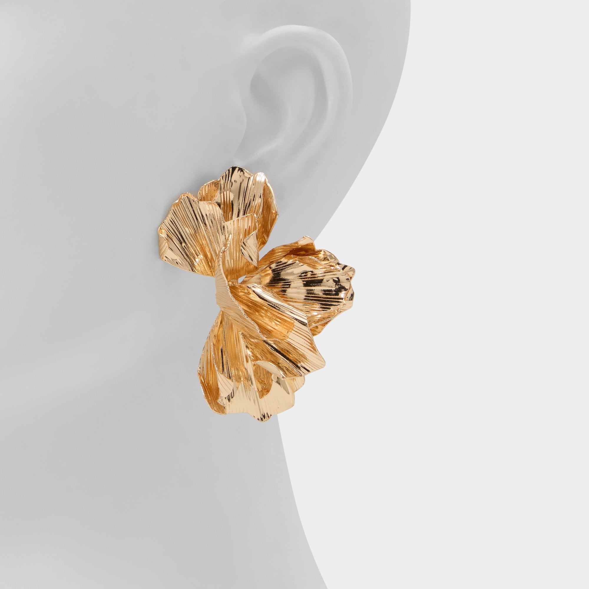 Glowe - Image 2