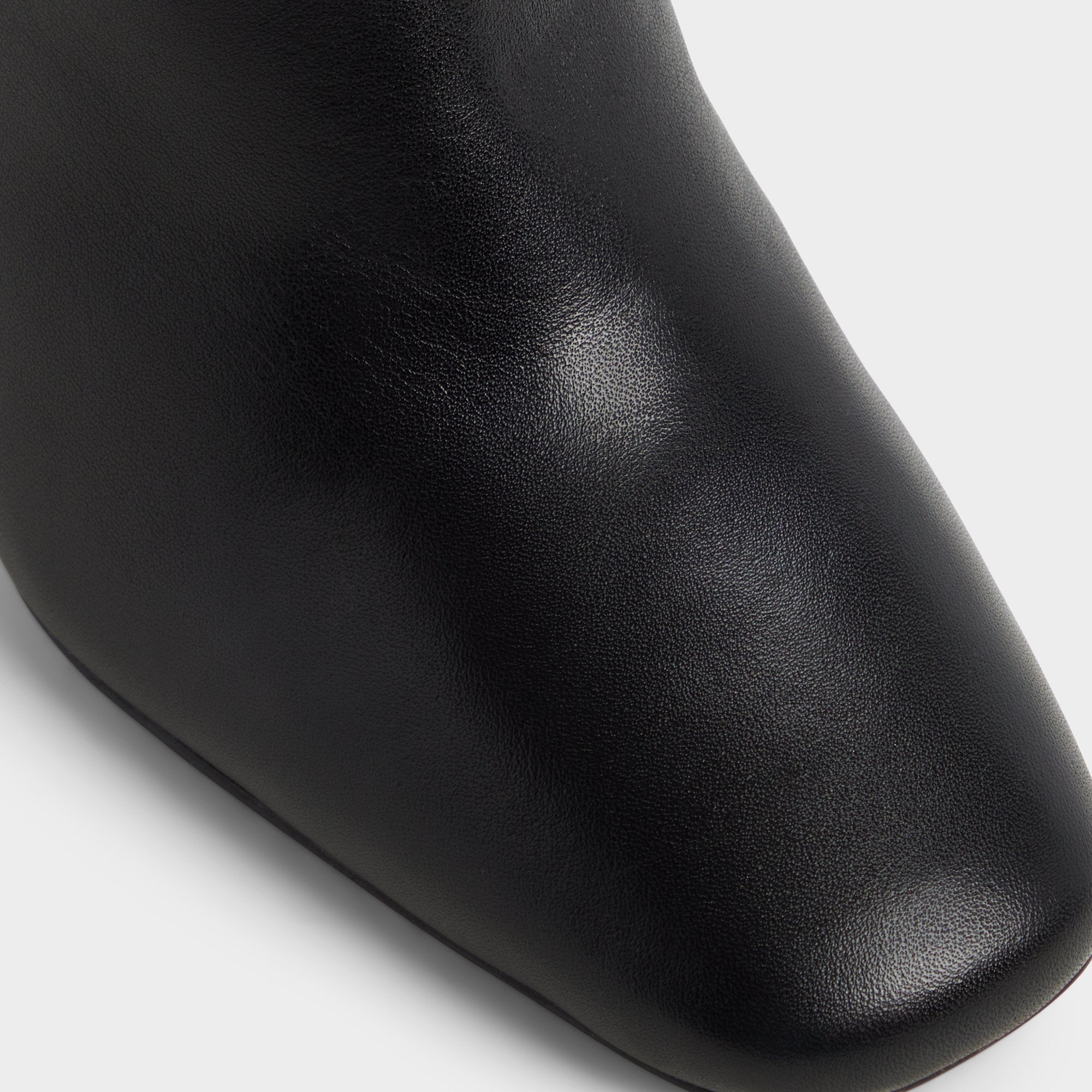 Helana - Image 6