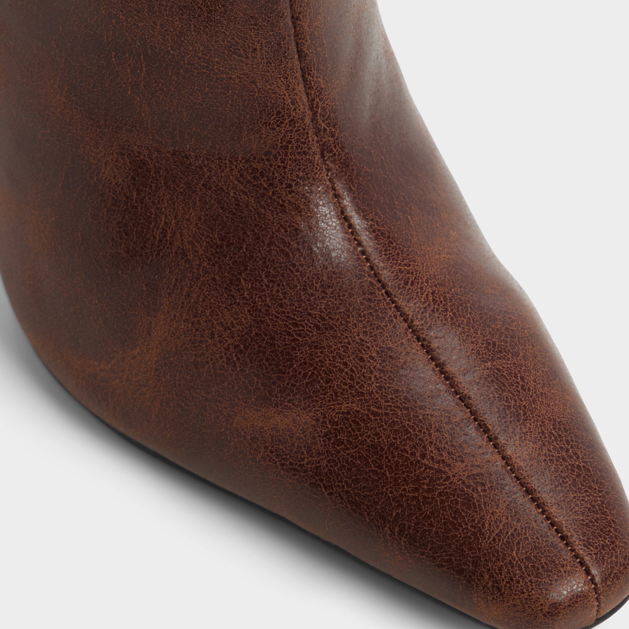 Elyne - Image 6